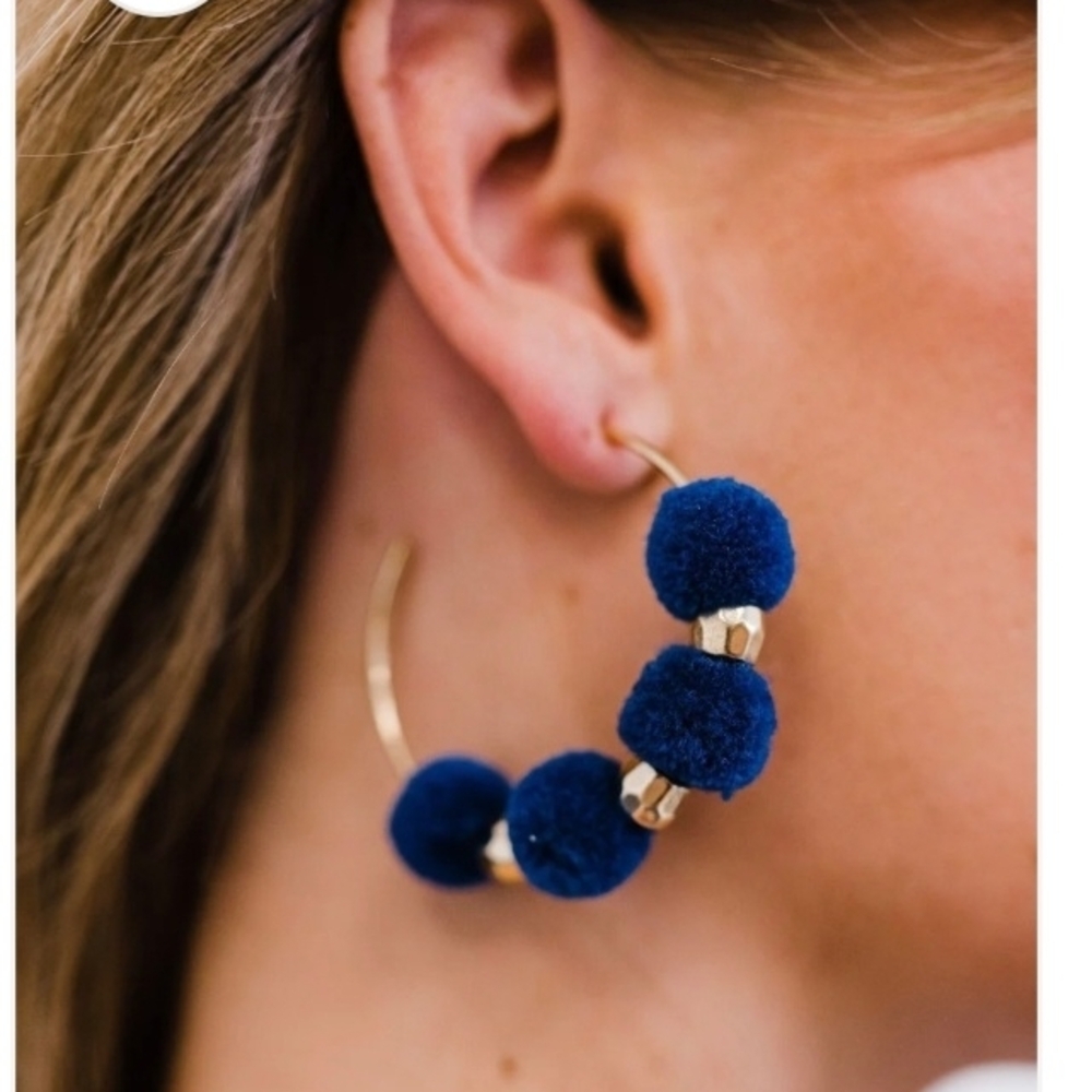 Kendra Scott Gold and Gray Pom Pom Earrings